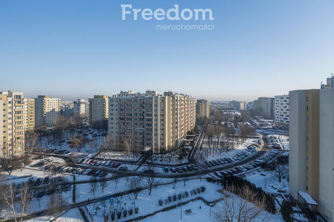 Mieszkanie z widokiem i potencjałem; balkon; metro