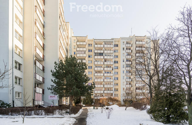 Mieszkanie z widokiem i potencjałem; balkon; metro