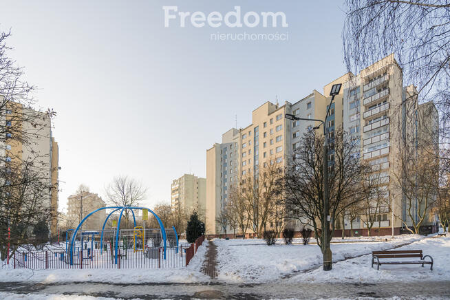 Mieszkanie z widokiem i potencjałem; balkon; metro