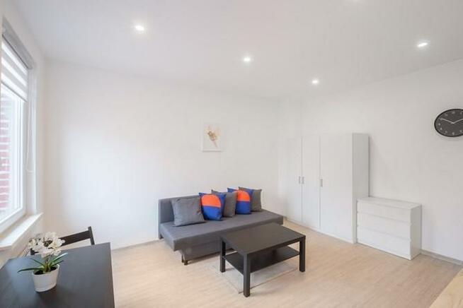 Jasna, funkcjonalna kawalerka, Katowicka 120