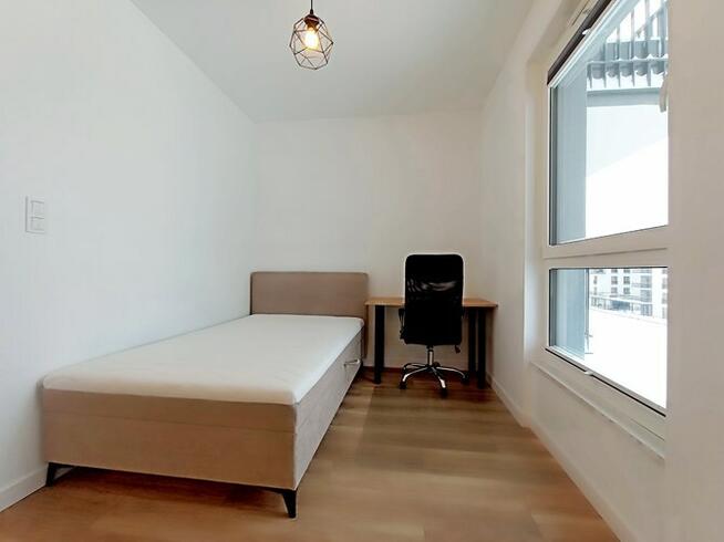 Klimatyzowane 30 m², balkon– Batalionów Chłopskich