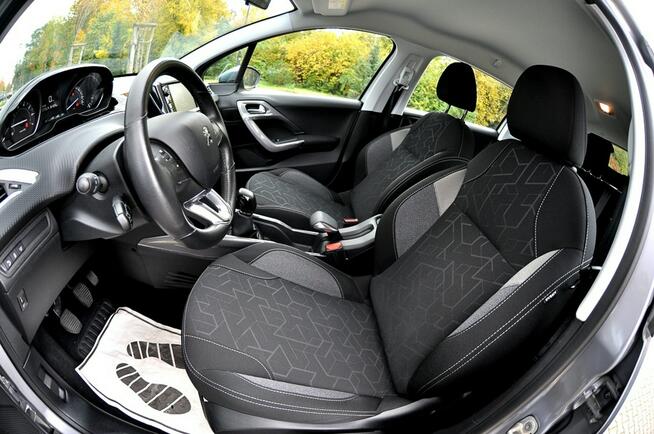 Peugeot 2008 _1.2T 110 KM Lift Navi Led Klima Parktronik_