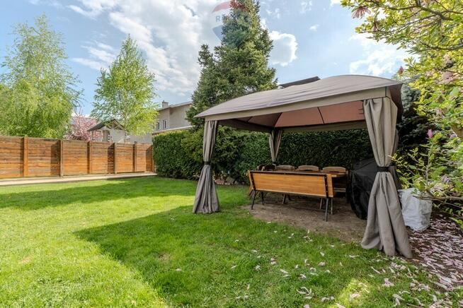 Parter domu z ogródkiem