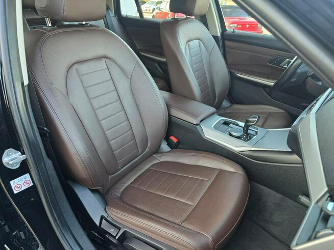 BMW 330 Full LED | 256KM |Zarejestrowana