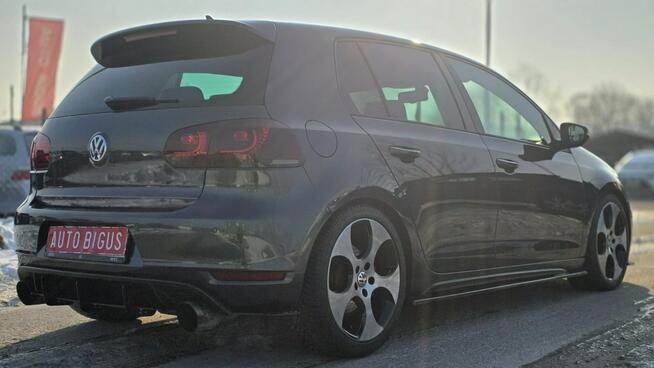Volkswagen Golf navi GTi climatronic automat 210 koni xsenon