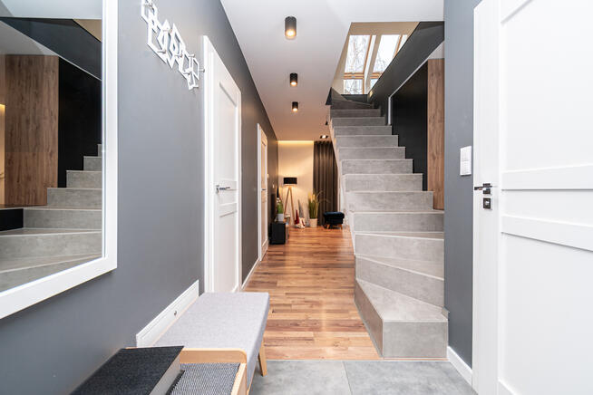 Na sprzedaż wyjątkowy, wolnostojący dom-os. Tyniec