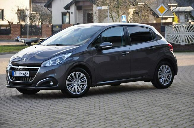 Peugeot 208 1,2 Benz 83KM Lift Ledy Navi Komputer Alufelgi PDC Serwis z DE !!