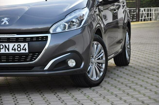 Peugeot 208 1,2 Benz 83KM Lift Ledy Navi Komputer Alufelgi PDC Serwis z DE !!