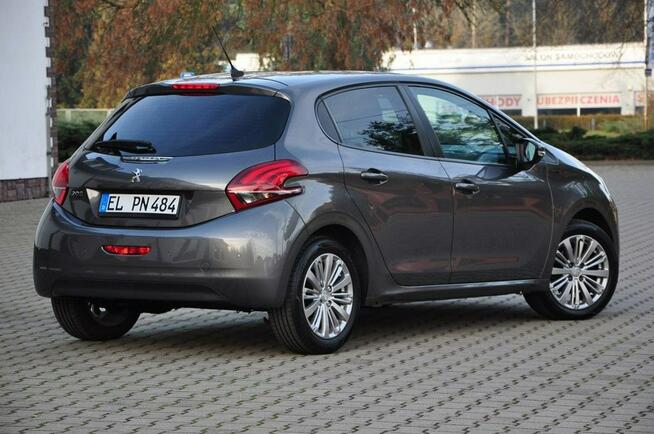 Peugeot 208 1,2 Benz 83KM Lift Ledy Navi Komputer Alufelgi PDC Serwis z DE !!