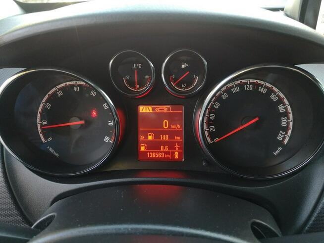 Opel Meriva 1.4 16v 140KM Klimatr Temp Isofix Kamera SERVIS ALU LIFT Gwarancja