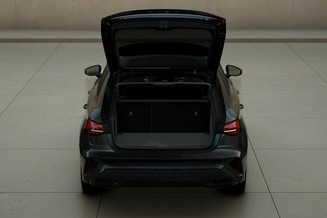 272KM_LeasingOd103%_Matrix_Kamera360_Virtual_CarPlay_Asystenci_FV23%