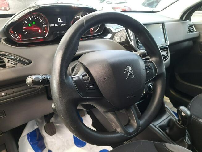 Peugeot 208 SUPER STAN MECHANICZNY I WIZUALNY, BENZYNA 1.2, JAK NOWE OPONY ZIMOWE