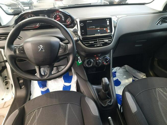 Peugeot 208 SUPER STAN MECHANICZNY I WIZUALNY, BENZYNA 1.2, JAK NOWE OPONY ZIMOWE