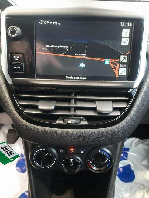 Peugeot 208 SUPER STAN MECHANICZNY I WIZUALNY, BENZYNA 1.2, JAK NOWE OPONY ZIMOWE