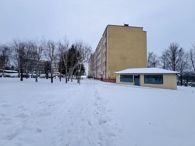 Na sprzedaż budynek handlowo-usługowy w Staszowie