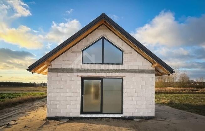 WYJĄTKOWY DOM Z ANTRESOLĄ BLISKO STASZOWA