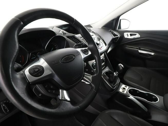 Ford Kuga Titanium 180KM navi kamera 4x4 panorama grzane fotele półskóra