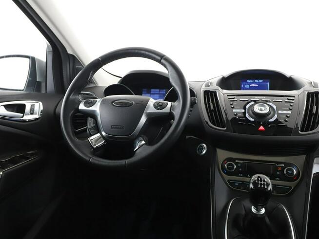 Ford Kuga Titanium 180KM navi kamera 4x4 panorama grzane fotele półskóra