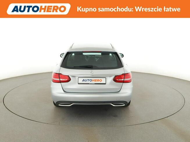 Mercedes C 180 4x4 full LED navi klima auto kamera i czujniki parkowania panorama grz