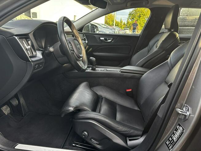 Volvo V60 Momentum 2.0D 150km SKÓRA full led NAVI kamera 2021 FV23%