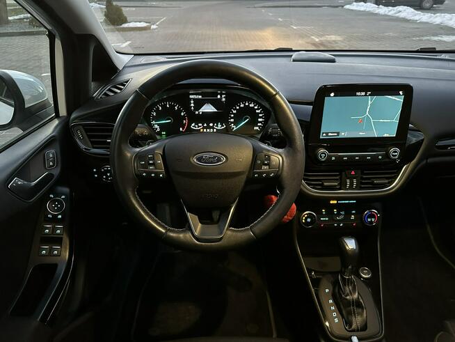Ford Fiesta MK8 2018r Benzyna 100KM Automat Navi Led Kamera PDC Zarejestrowany