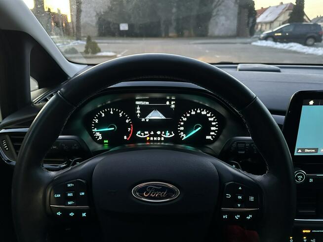 Ford Fiesta MK8 2018r Benzyna 100KM Automat Navi Led Kamera PDC Zarejestrowany