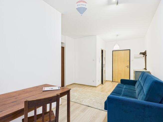 Kawalerka z balkonem i miejscem parkingowym