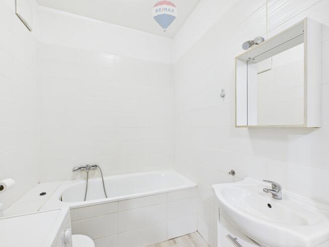 Kawalerka z balkonem i miejscem parkingowym