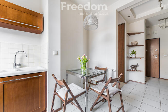 Rozkładowe 2 pokoje, duży balkon, Skorosze