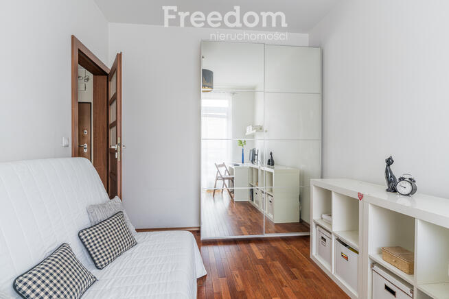 Rozkładowe 2 pokoje, duży balkon, Skorosze