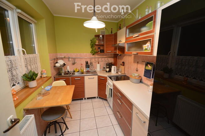 Przytulny dom w mieście.