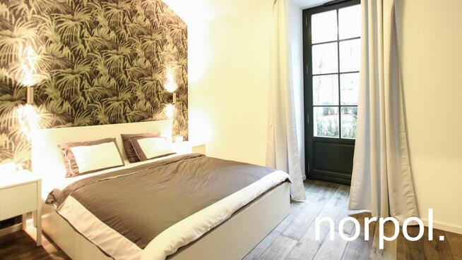 Angel Wawel, mieszkanie typu studio z wydzieloną sypialnią i małym tarasem