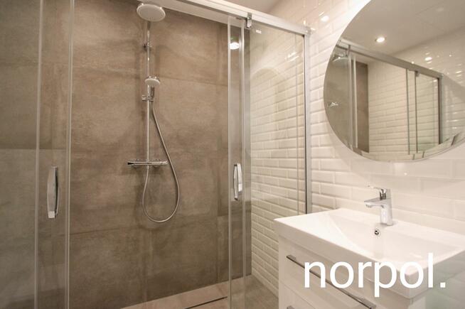 Angel Wawel, mieszkanie typu studio z wydzieloną sypialnią i małym tarasem