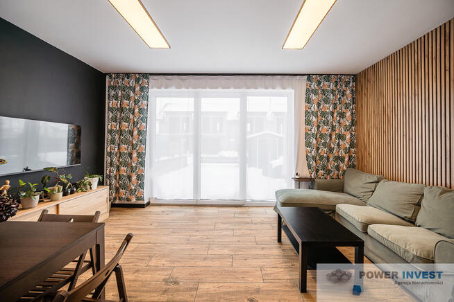 Segment - ogródek+ 2 miejsca postojowe, klima