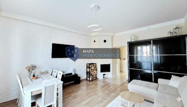 Dwa pokoje, pierwsze piętro, po remoncie, Centrum