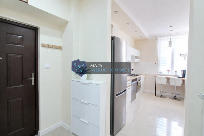 Dwa pokoje, pierwsze piętro, po remoncie, Centrum