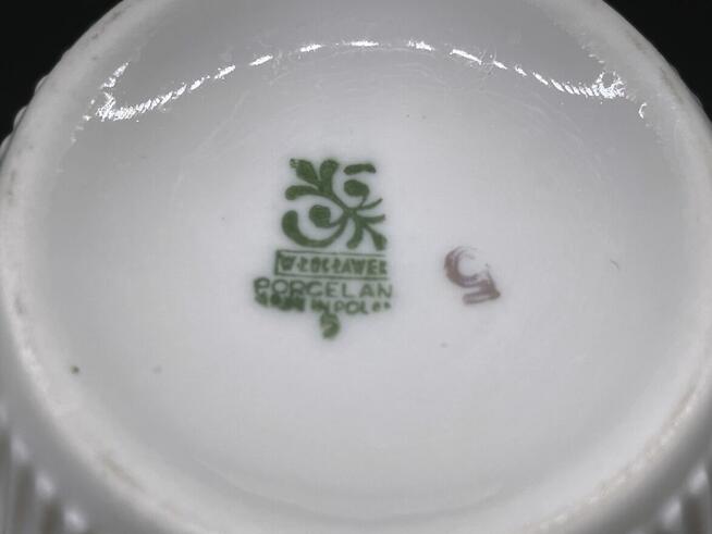 Włocławek Bulionówki 12 szt + spodki 9 szt Porcelana