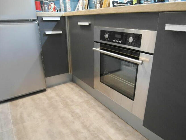 Pokój 1os z balkonem WiFi os. Łużyckie 10min UZ zielony wid