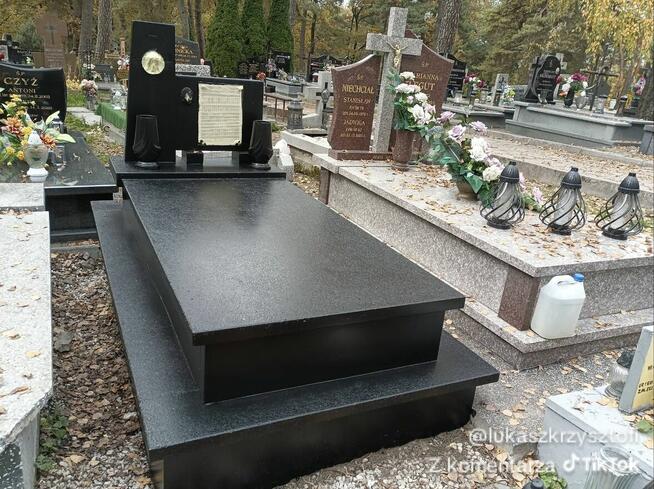 Renowacja pomników z lastryko