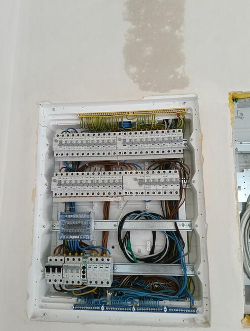 Instalacje elektryczne