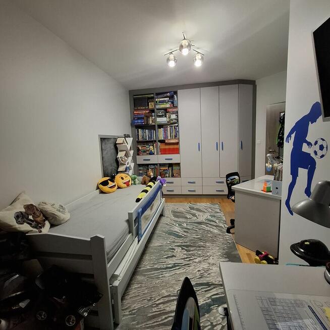 Na sprzedaż przestronne mieszkanie 81 m²