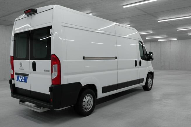 Peugeot Boxer 333 BlueHDi L3H2 Pro 2021 • 120 KM • Manual •
