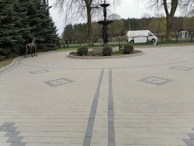 Profesjonalne czyszczenie kostki i dachów – Szybkie terminy