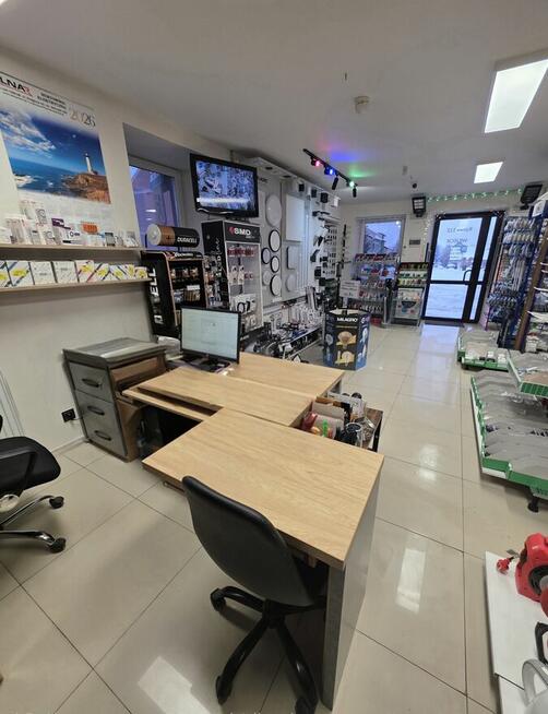 Budynek usługowo-handlowy 115 m² w centrum Wojsławic