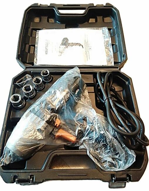 KLUCZ UDAROWY KRAFT&DELE Mocny 2200W 1/2 Walizka Nasadki