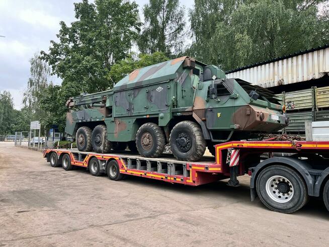 Transport ponadgabarytowy maszyn rolniczych budowlanych