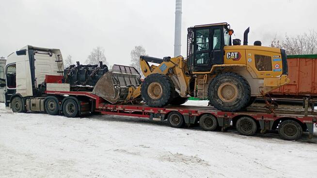 Transport ponadgabarytowy maszyn rolniczych budowlanych