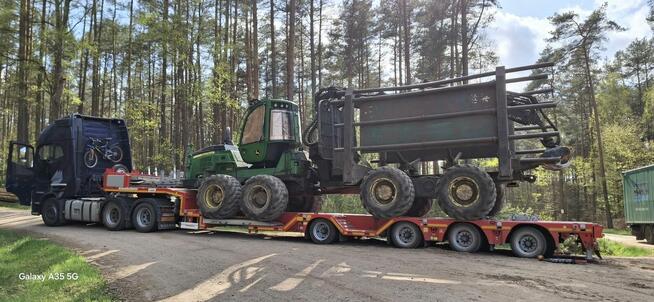 Transport ponadgabarytowy maszyn rolniczych budowlanych