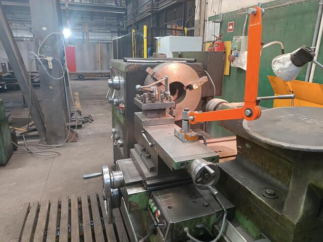 Tokarka SARO SPA8-2000 z uchwytem tokarskim 500 3-szczękowym