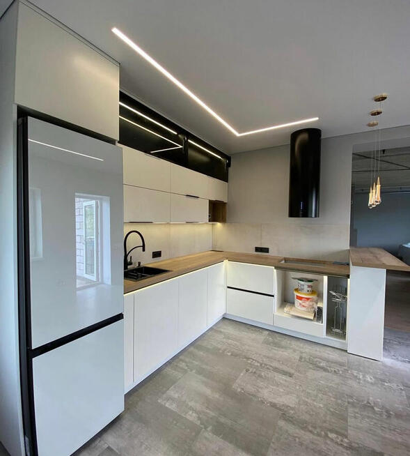 Sufity napinane, LED oswietlenie, podwieszany